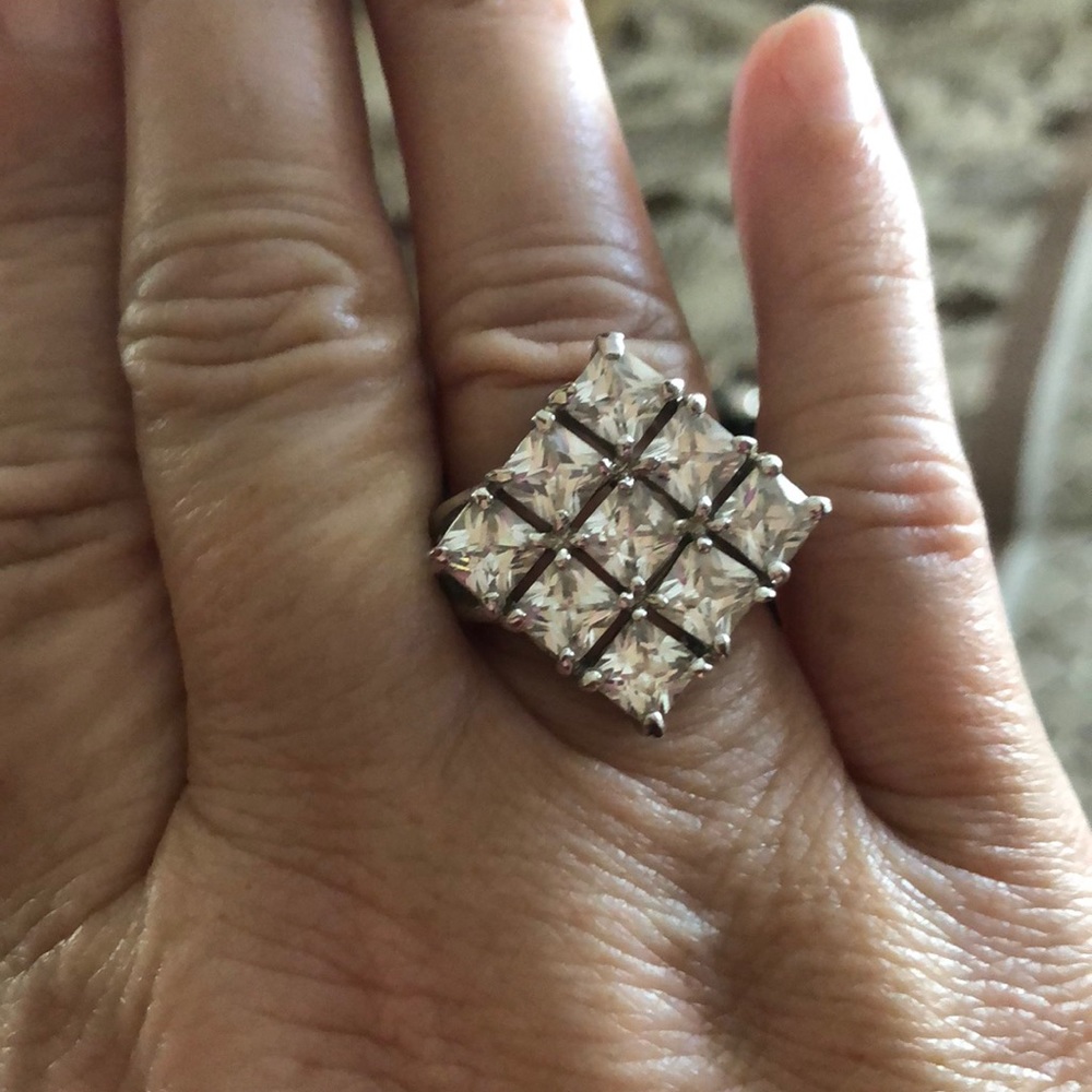 🌻🌻 bundle 3 for 20 🌻🌻 costume jewelry ring